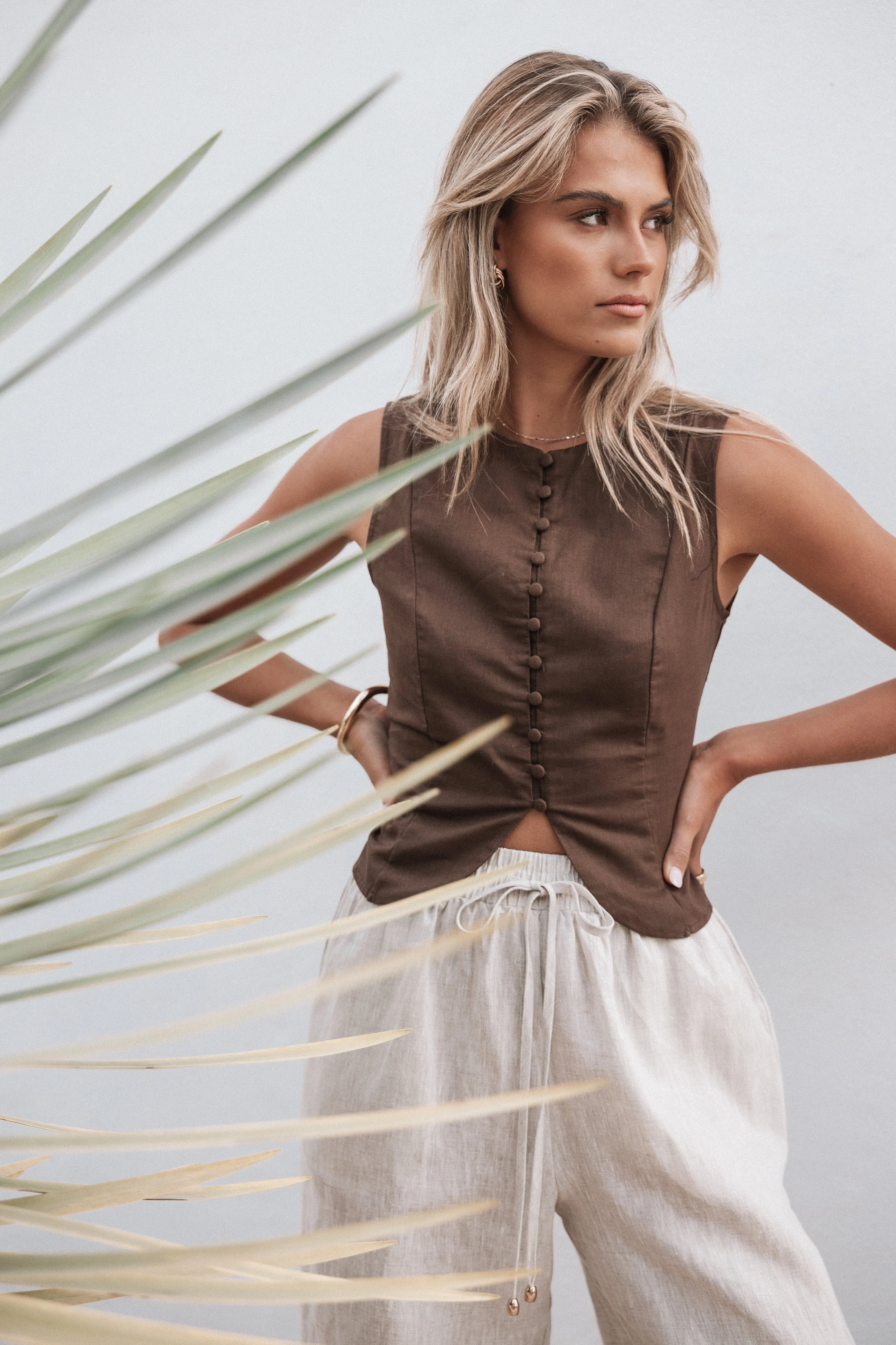 Daniella Linen Vest - Chocolate Brown