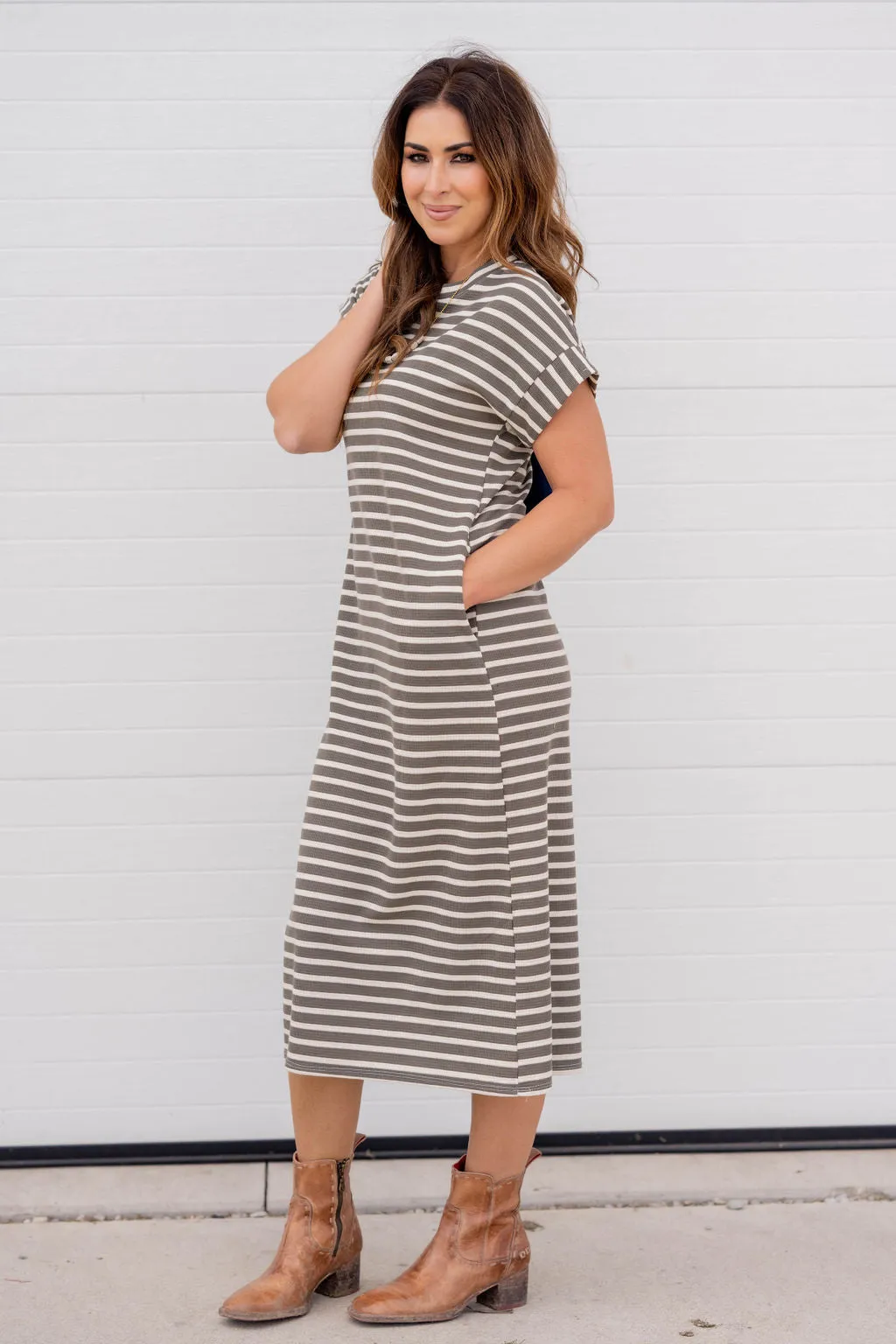 Textured Stripes Short Sleeve Midi Dress