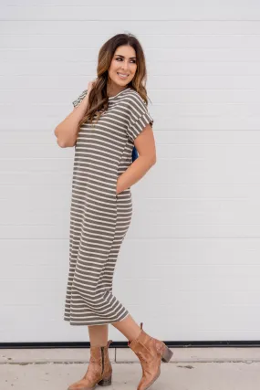 Textured Stripes Short Sleeve Midi Dress