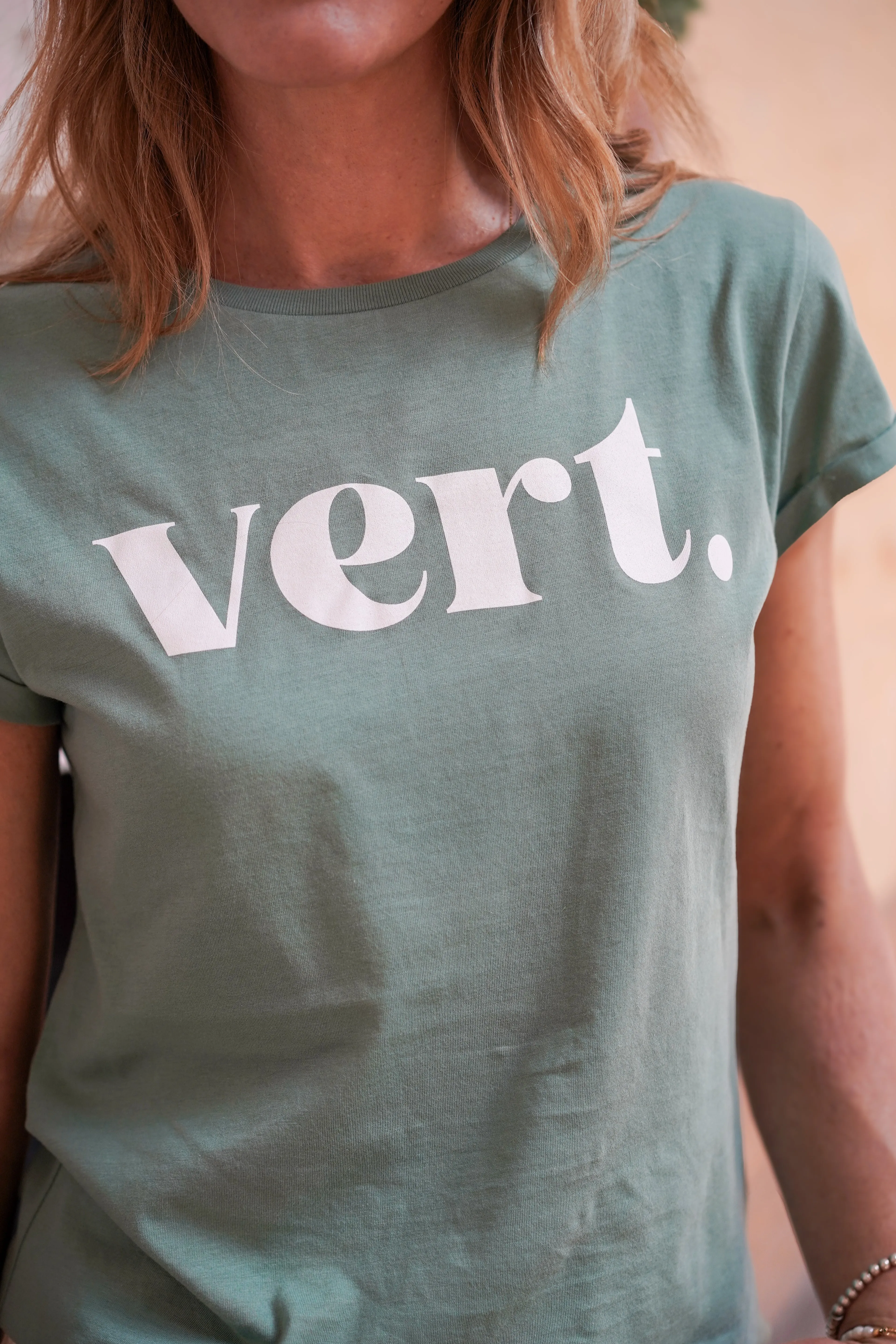 VERT NEAT FIT T-SHIRT (SAGE)